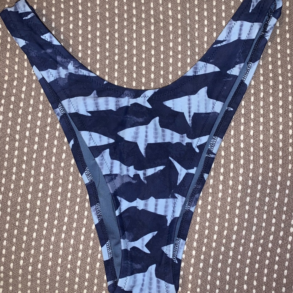 American Eagle Cheeky Shark Bottoms